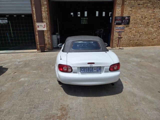  - Mazda MX5 2004 (Dougie Brown)